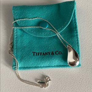 ⭐️Sale⭐️ Tiffany & Co Teardrop necklace